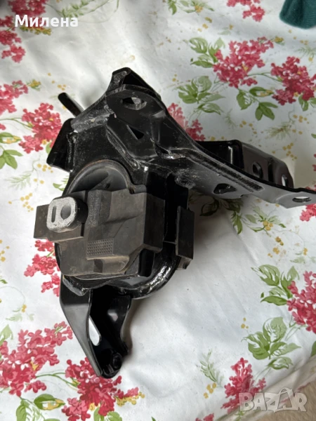 Опора / тампон - горен за мотор на Toyota C-HR, снимка 1