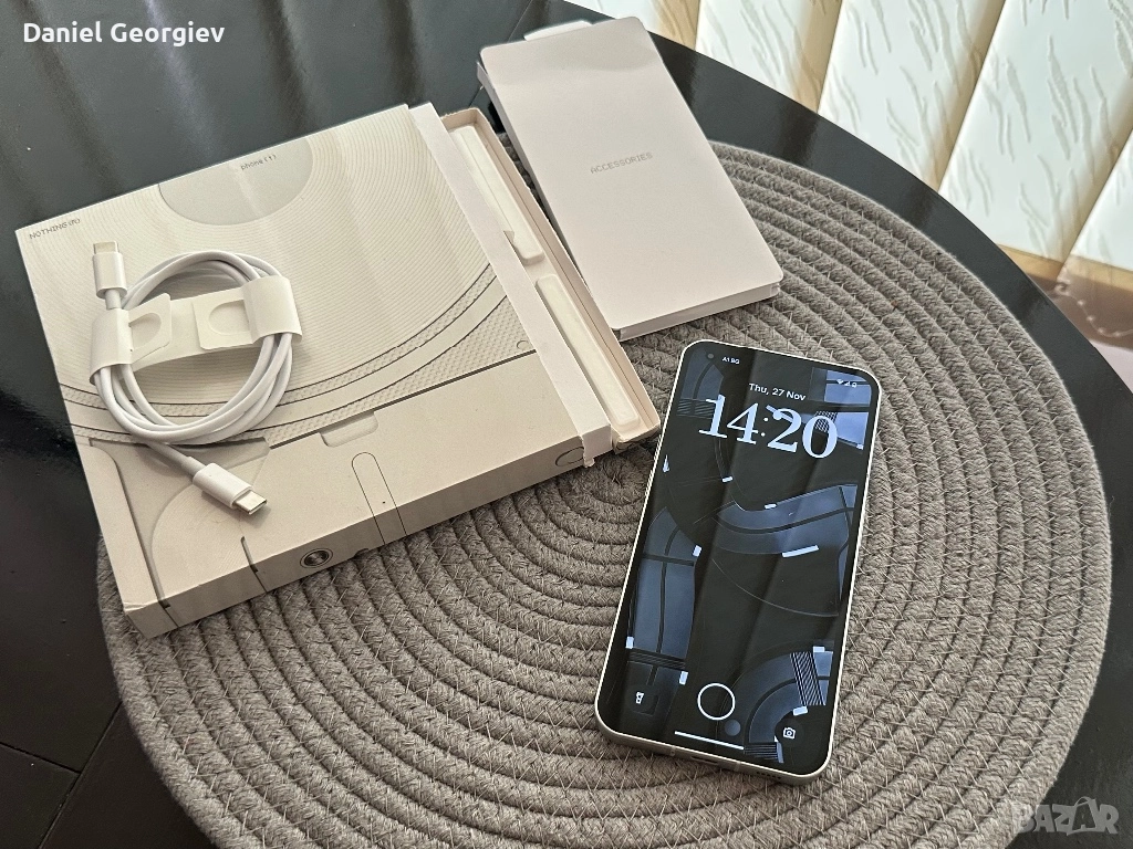 Nothing Phone 1 БЯЛ 256GB 8+2 GB RAM ДВЕ СИМ КАРТИ, снимка 1