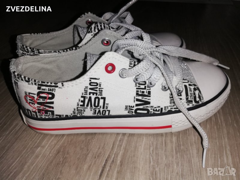 Бели кецове 33 номер, снимка 1