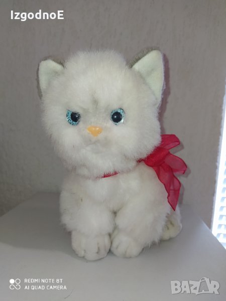 Красиво реалистично коте, снимка 1