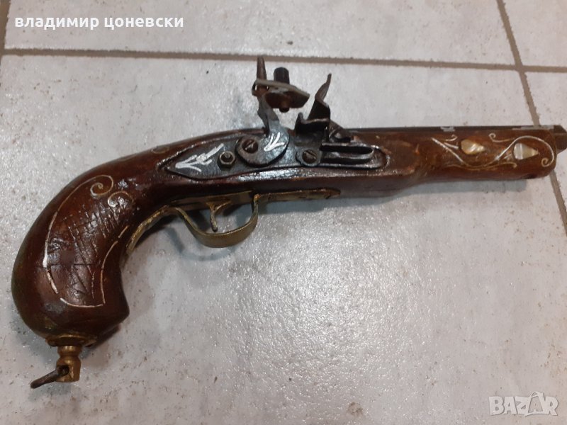Стар красив кремъчен пистолет,пищов,пушка, снимка 1
