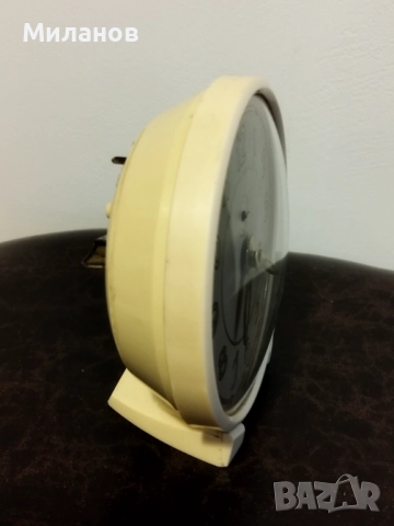 Стар механичен будилник, настолен часовник, снимка 7 - Антикварни и старинни предмети - 52036586