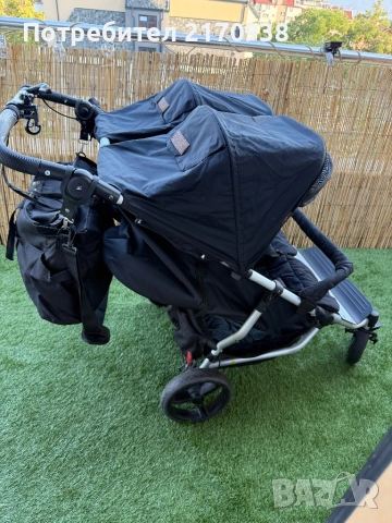 Количка за близнаци Mountain Buggy Duet v3 black , Маунтайн Бьги дует, снимка 9 - Стоки за близнаци - 53266002