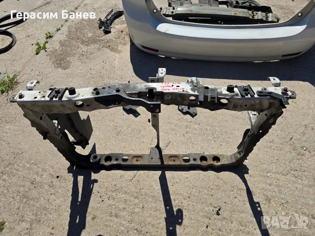 Маска предна броня OEM TOYOTA AVENSIS T27 2.0 D-4D КОМБИ 2014