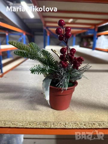 изкуствена Коледна декорация в саксия , снимка 3 - Декорация за дома - 52452886