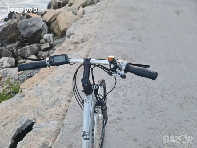 Качествен швейцарски електрически велосипед колело Flyer Panasonic 36 волта, снимка 12 - Велосипеди - 50320568