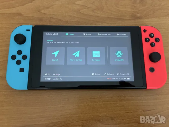 Хакнат Nintendo Switch V1 с 128gb SD карта с игри