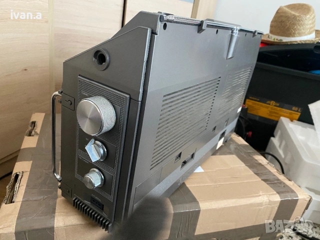 2 бр Philips D8714 и DD8803, снимка 4 - Радиокасетофони, транзистори - 53896346