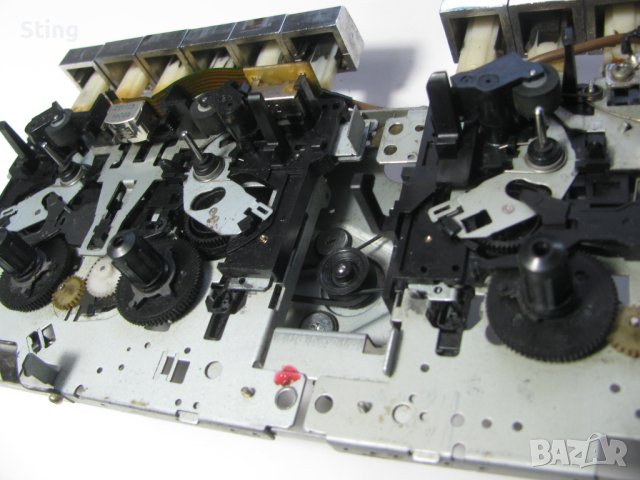 Механики от  Радиокасетофон  -  Автореверс / Стандарт, снимка 3 - Радиокасетофони, транзистори - 44419675