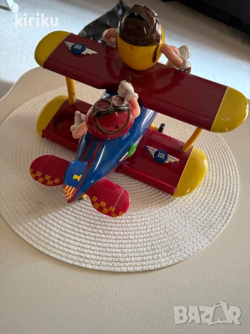 M&M самолет за бонбони колекционерски , снимка 2 - Колекции - 50875273