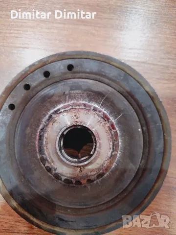 Демпферна шайба За Рено Меган 2 1.9 Дци, снимка 2 - Части - 48030244