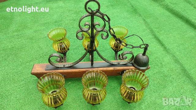 Красив полилей съчетание от дървена греда, ковано желязо и 6 стъкленици , снимка 4 - Полилеи - 53965486