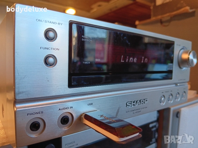 SHARP XL-HF200P аудио система с флашка