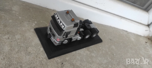 Метален 4осен камион 1:50 CONRAD, снимка 13 - Колекции - 52572740