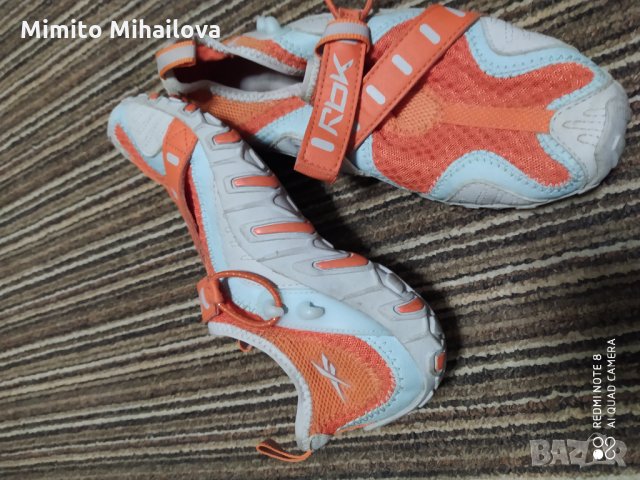 Дамски маратонки Reebok, снимка 3 - Маратонки - 30261576