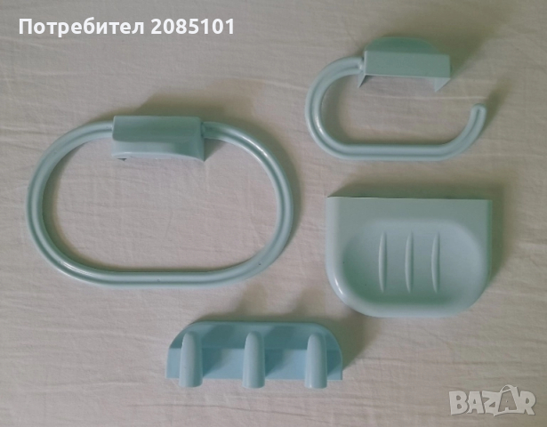 Пластмасови поставки за баня