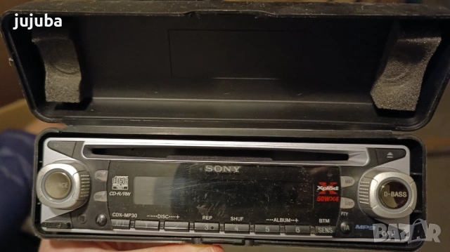 автомобилен плейър Sony CDX-MP30 фронтален панел
