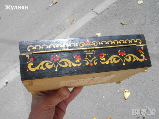СТАРА РЪЧНО РИСУВАНА КУТИЯ ЗА БИЖУТА СССР, снимка 4 - Антикварни и старинни предмети - 51550823