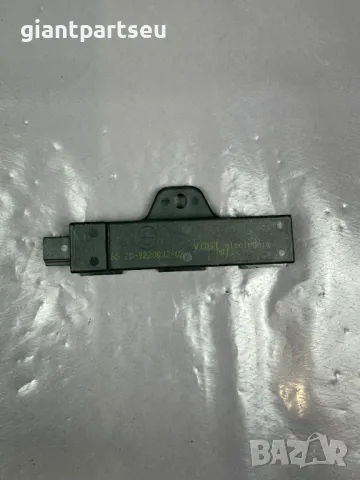Модул антена за БМВ Ф10 Ф20 BMW F10 F20 , 9220832-02
