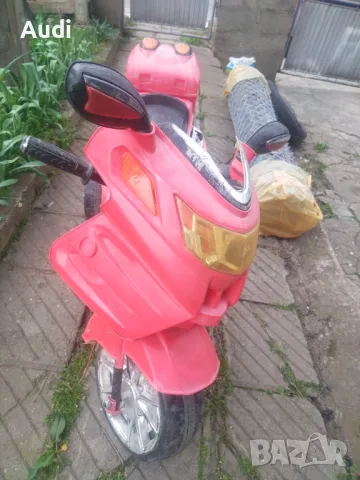 Детска електрическа триколка. Цената е съобразена със състоянието. За предпочитане е вземане от гр. , снимка 6 - Детски велосипеди, триколки и коли - 49526973