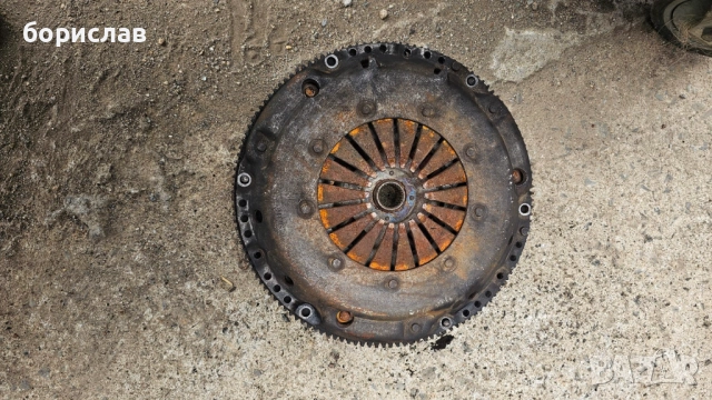 Маховик и съединител за Фолксваген 1.9 тди, снимка 5 - Части - 51477635