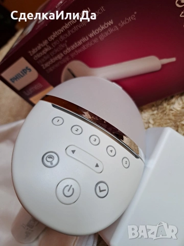 IPL Philips Lumea 8000 BRI940, снимка 2 - Епилатори - 53897315