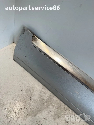 Интериорна лайстна задна дясна долна за Volkswagen Touareg 3.0 Tdi (2009), снимка 3 - Части - 54190532