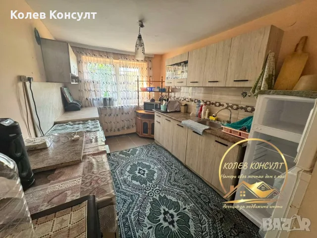 Къща село Надежден