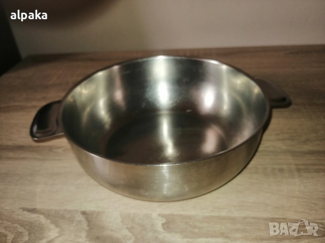 Продавам българска купа с дръжки на хром силистра