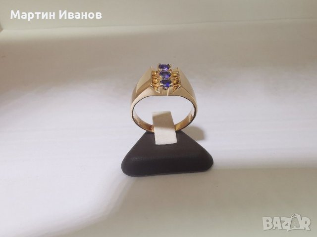Златен пръстен с лилав аметист 