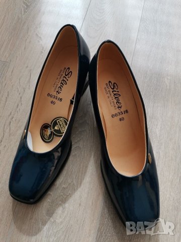 Лачени обувки , снимка 1