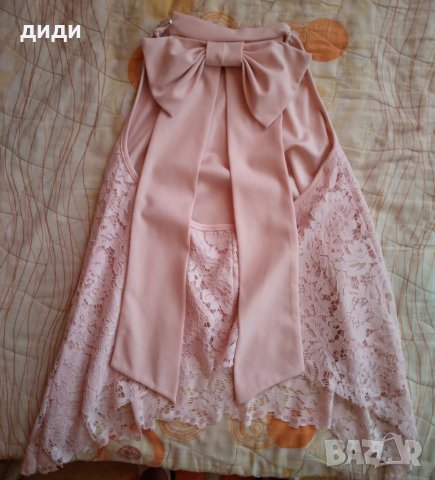 Дантелен топ с гол гръб с панделка 