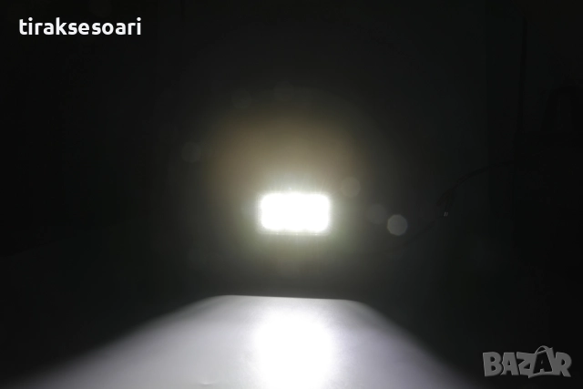 42W LED Халоген FLOOD – Бял Работен Фар с Жълта и Червена DRL Светлина 12V/24V, снимка 6 - Аксесоари и консумативи - 52790228