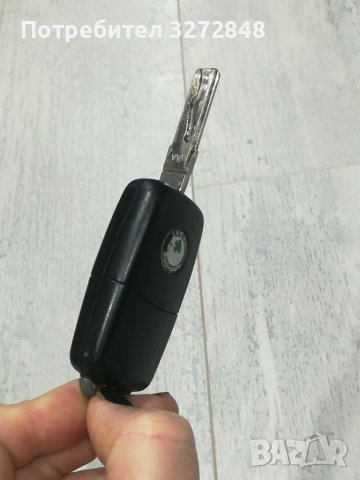 Ключ Шкода Фабия 2003г, снимка 6 - Аксесоари и консумативи - 39853624