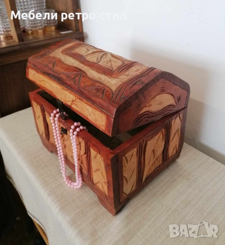 Впечатляващо ръчно изработено дървено  ковчеже идеално за съхранение на бижута., снимка 6 - Антикварни и старинни предмети - 54192218
