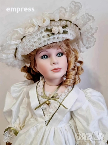 Порцеланова кукла Alberon Lady Helena , снимка 3 - Колекции - 52702348