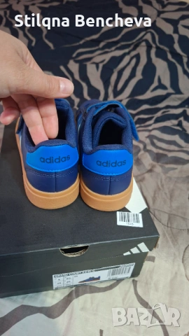 Нови детски кожени маратонки за момче Adidas 35 номер, снимка 4 - Детски маратонки - 54327225