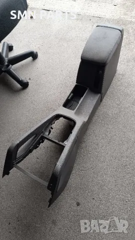 • Продавам подлакътник за голф 5 кожен и нормален (черен, сив и бежов) с къпхолдер, снимка 7 - Части - 49032690