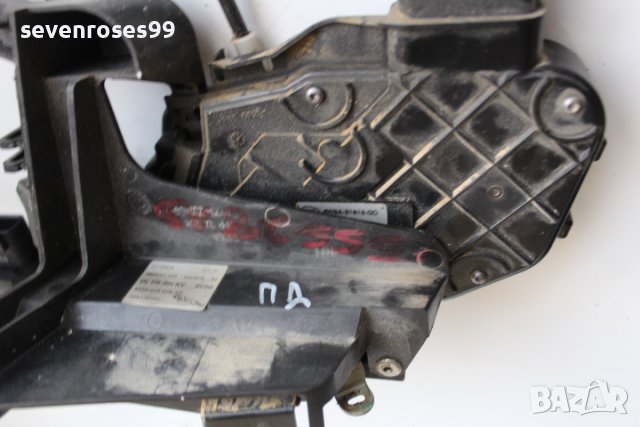 Брава врата предна дясна Ягуар хф 2010 Jaguar XF range rover sport land rover 6W8A-21812-GD, снимка 2 - Части - 40027370