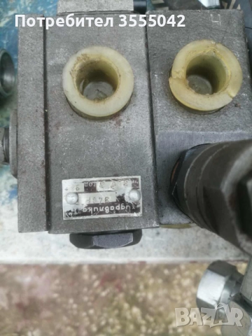 Хидравлични, помпи, маркучи, разпределители за цепачка, снимка 2 - Резервни части за машини - 52429175