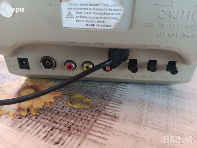 Телевизор портативен RISING, снимка 7 - Телевизори - 42774451