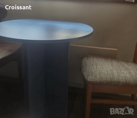 Маса и стол общо за 60 лв.