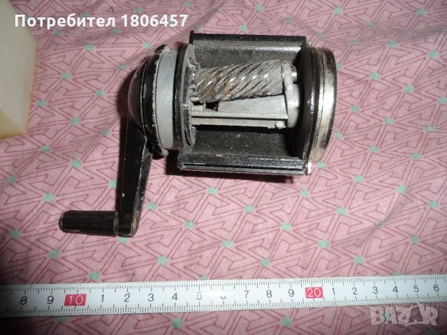 острилка за моливи, снимка 8 - Антикварни и старинни предмети - 29870979