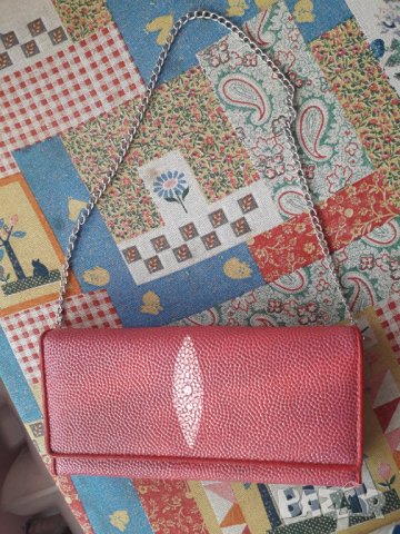 Дамско портмоне чантичка с къса синджирена дръжка, снимка 3 - Портфейли, портмонета - 33931495