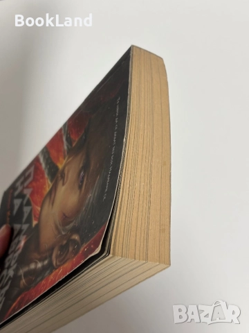 Пламъкът на Аврора| Ейми Кауфман, Джей Кристоф| Егмонт, снимка 4 - Художествена литература - 52091257