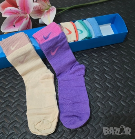 унисекс чорапи в кутия nike karl lagerfeld moschino calvin klein , снимка 2 - Дамски чорапи - 51633298