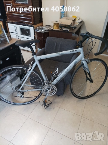 продавам шосеен велосипед Giant