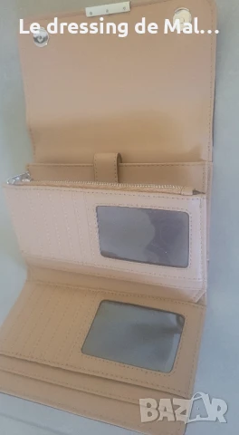 Портмоне на Parfois , снимка 6 - Портфейли, портмонета - 50475065