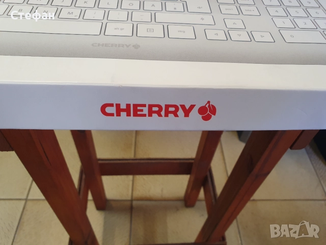Безжична клавиатура и мишка / CHERRY DW 8000 клавиатура с мишка комплект DE безжична бяла-сребриста , снимка 3 - Клавиатури и мишки - 51971642