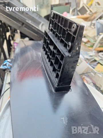 оригинална стойка за телевизор GRUNDING Модел 32GLX6052, снимка 3 - Стойки, 3D очила, аксесоари - 53217953